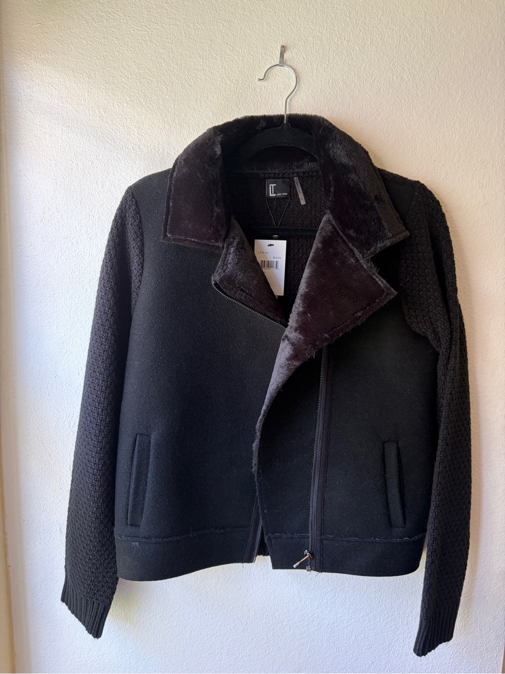 Love Token Black Women's Bomber Jacket with Faux Shearling Collar